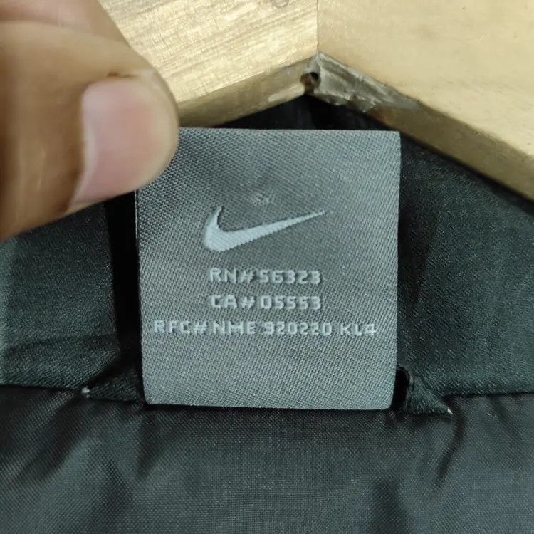 Nike Vintage 00's Nike Swoosh Puffer Jackets Size US L / EU 52-54 / 3 - 7 Thumbnail