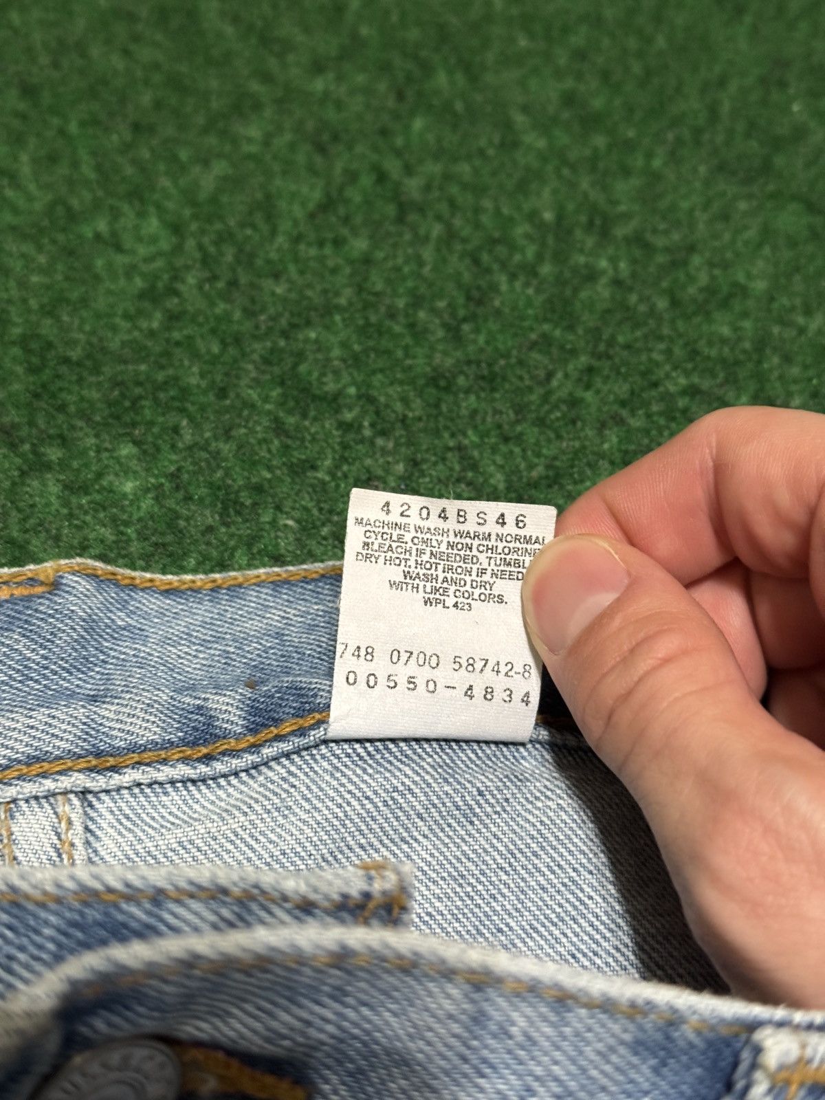 Levi's Vintage Clothing Vintage Levi’s 550 Relaxed Wide Leg Light Wash Grunge Jeans Size US 36 / EU 52 - 5 Thumbnail