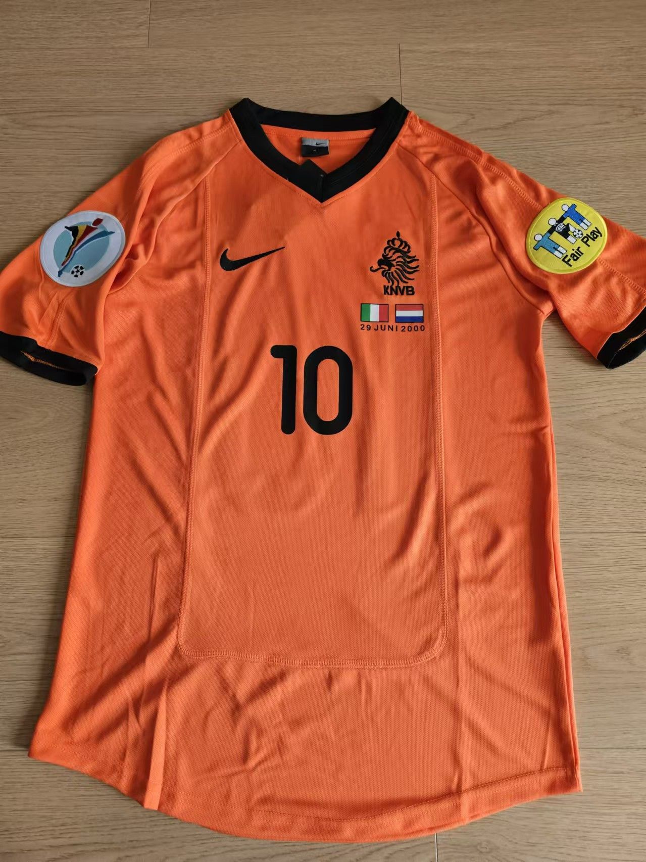Other 2000 Euro Cup Netherlands #10 Bergkamp Jersey Size US M / EU 48-50 / 2 - 1 Thumbnail