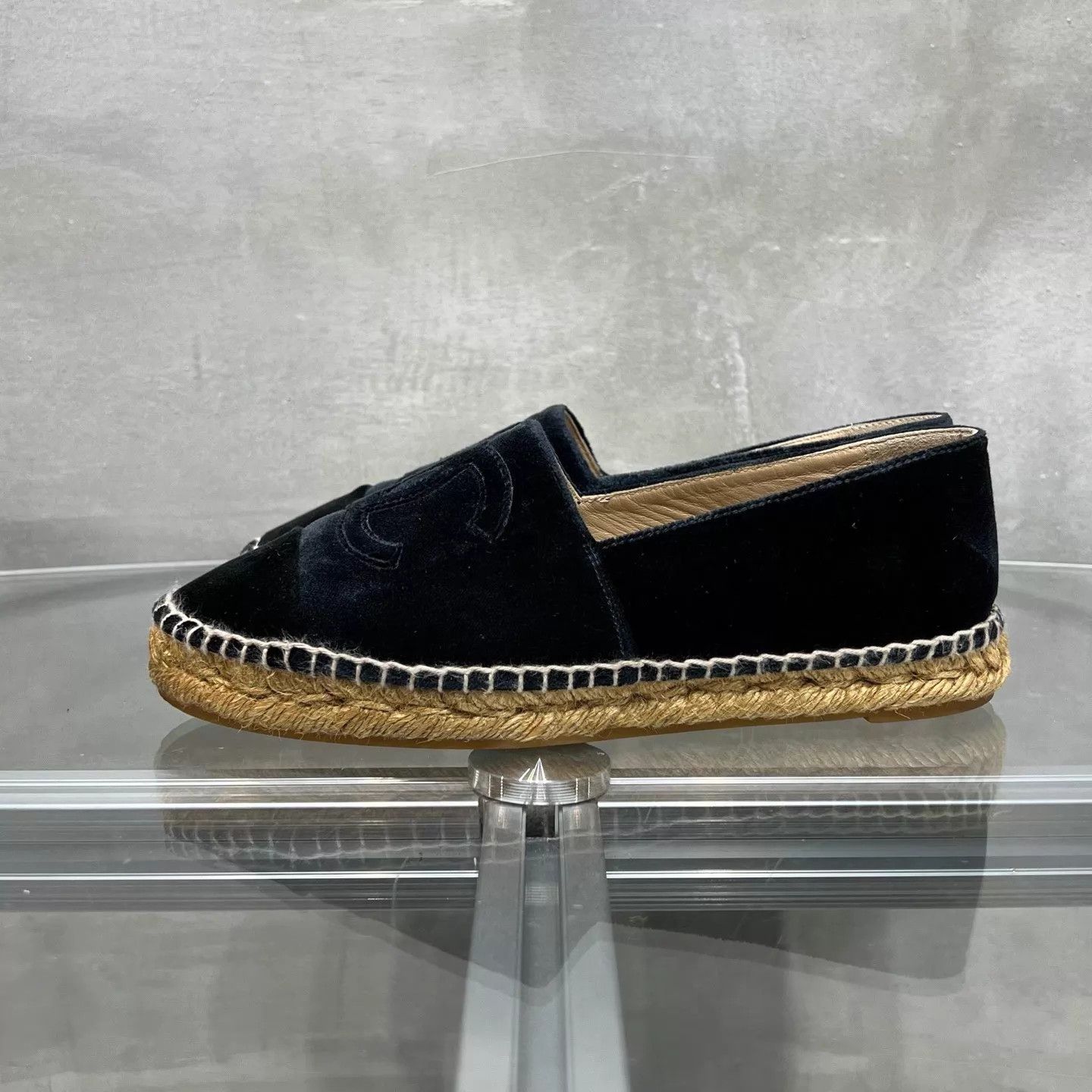 Chanel Chanel Fisherman Shoes EUR 37 1280 YH26101 Size US 6.5 / IT 36.5 - 3 Thumbnail
