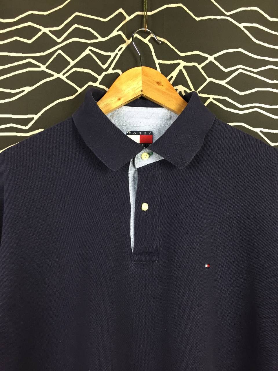 Tommy Hilfiger Vtg Tommy Hilfiger Embroidered Flag Logo Polo Shirt Size US XL / EU 56 / 4 - 3 Thumbnail