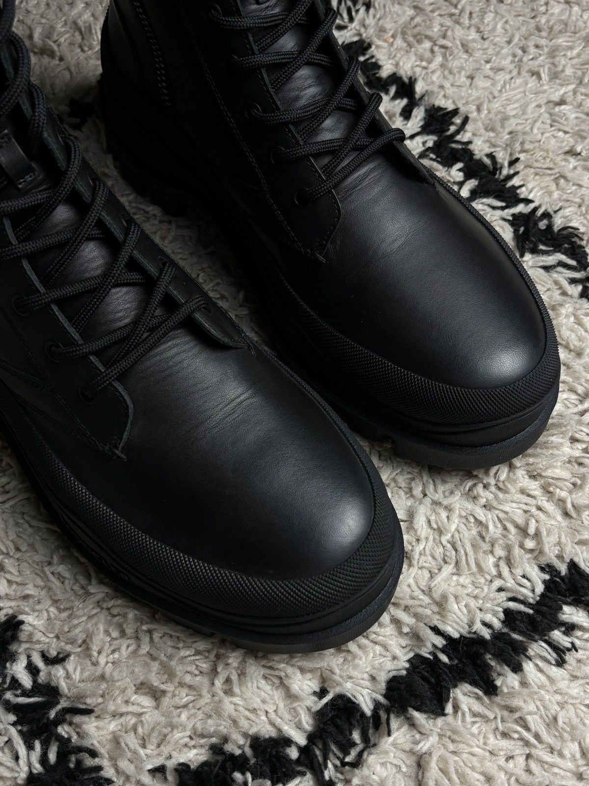 Moncler Moncler Larue Treck Ankle High Leather Boots Outdoor Size US 11 / EU 44 - 9 Thumbnail