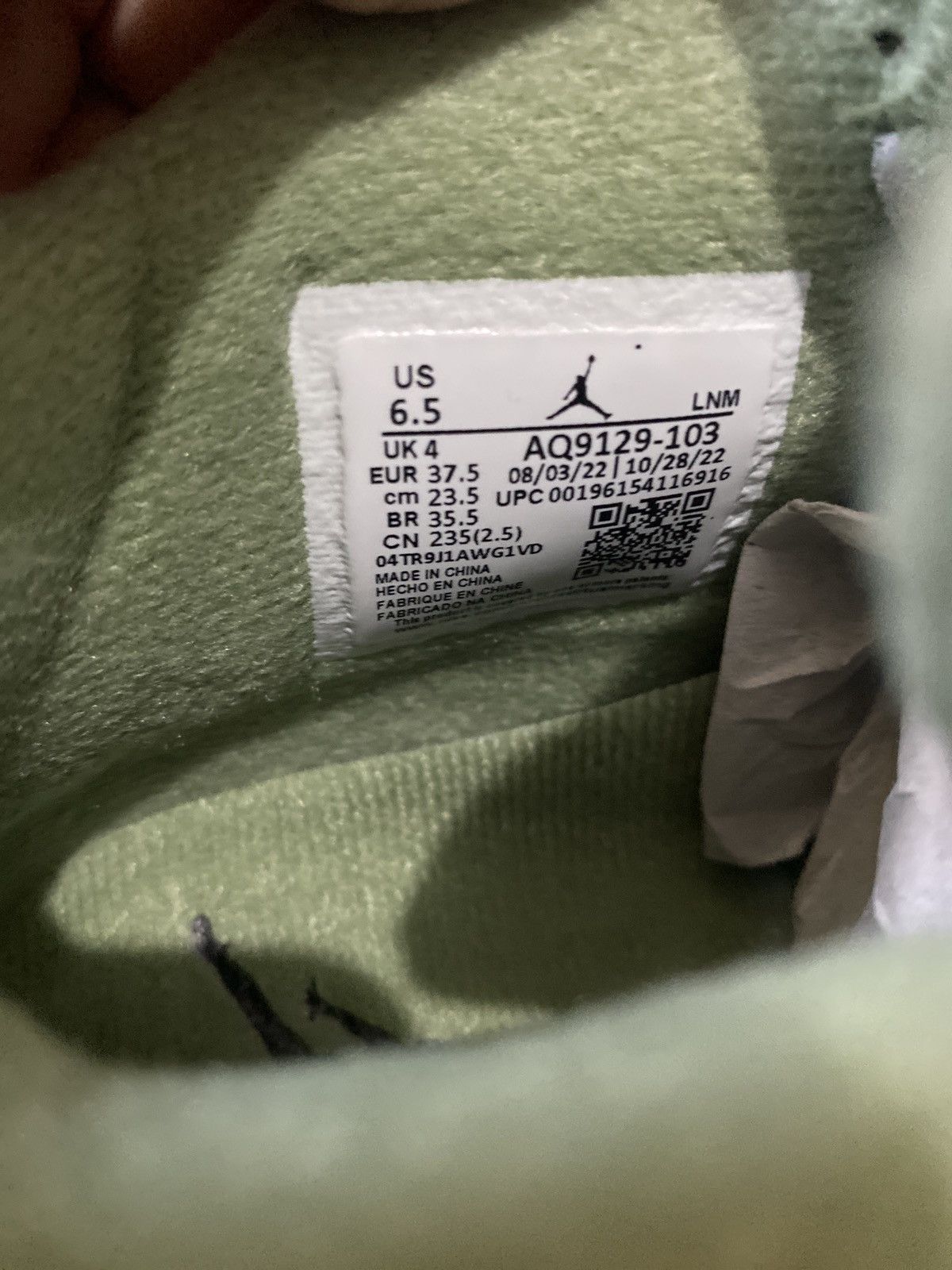 Jordan Brand Jordan 4 Retro Seafoam (Women) Size US 5 / EU 37 - 14 Thumbnail