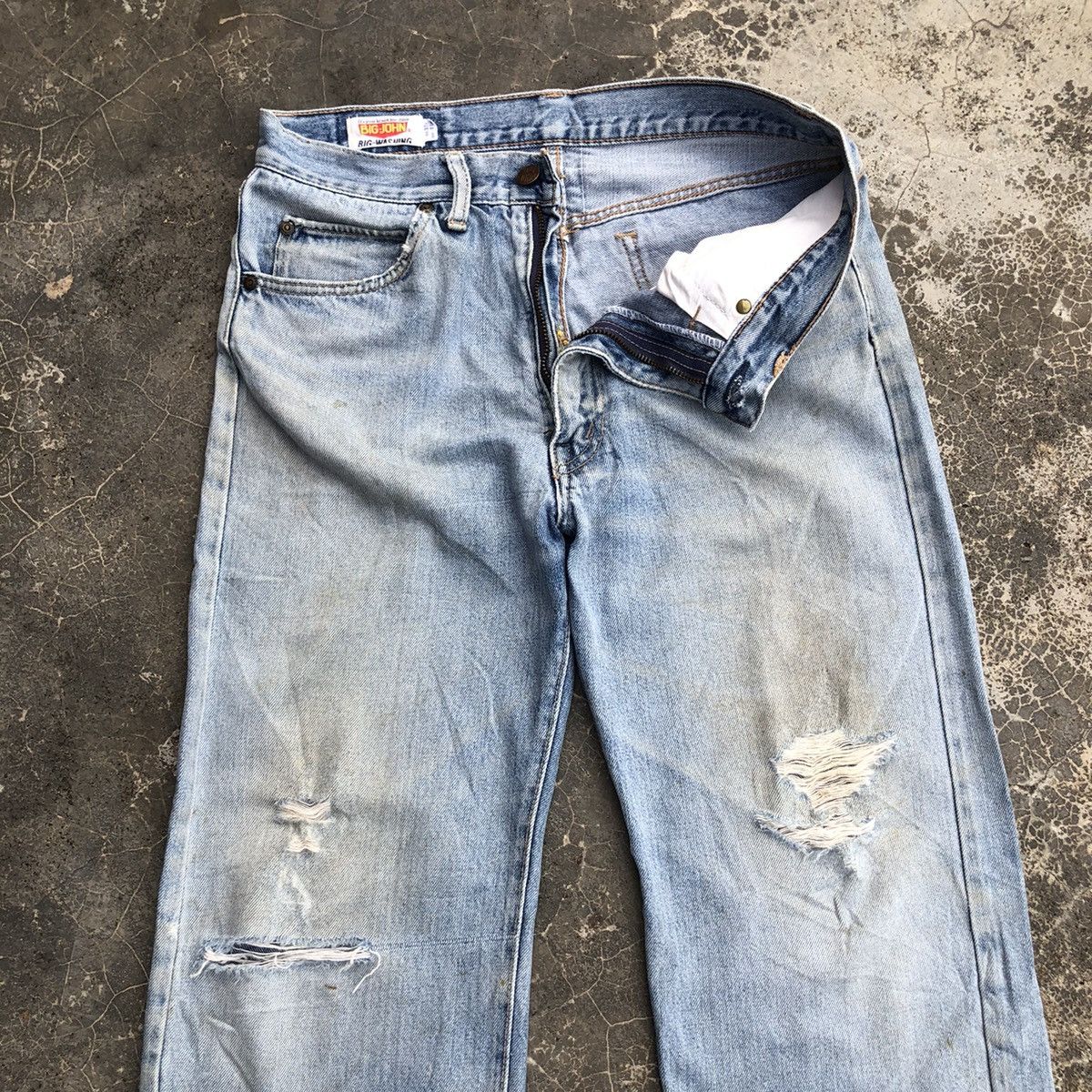 Big John × Vintage Vintage Big John Distressed Light Wash Jeans Denim Pants Size US 32 / EU 48 - 6 Thumbnail