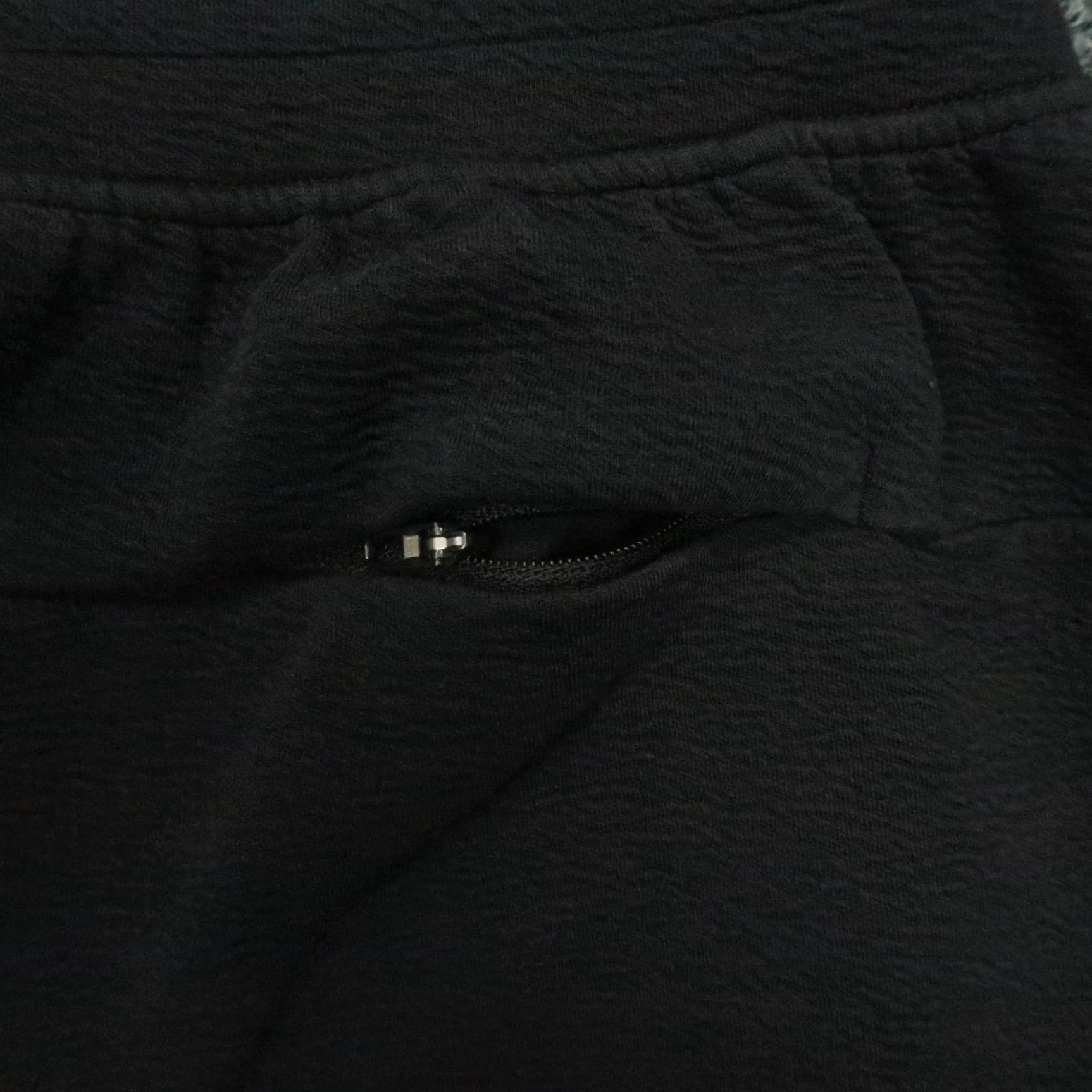Lululemon Lululemon Pants Men XS Black Textured Space Joggers Athletic Pocketed Flat-lock Drawstring Waist Slim Tapered Inseam 29 in Jogger Size US 27 - 5 Thumbnail