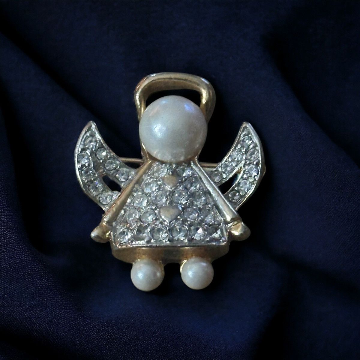 Vintage Vintage paved crystal angel brooch Size ONE SIZE - 1 Thumbnail