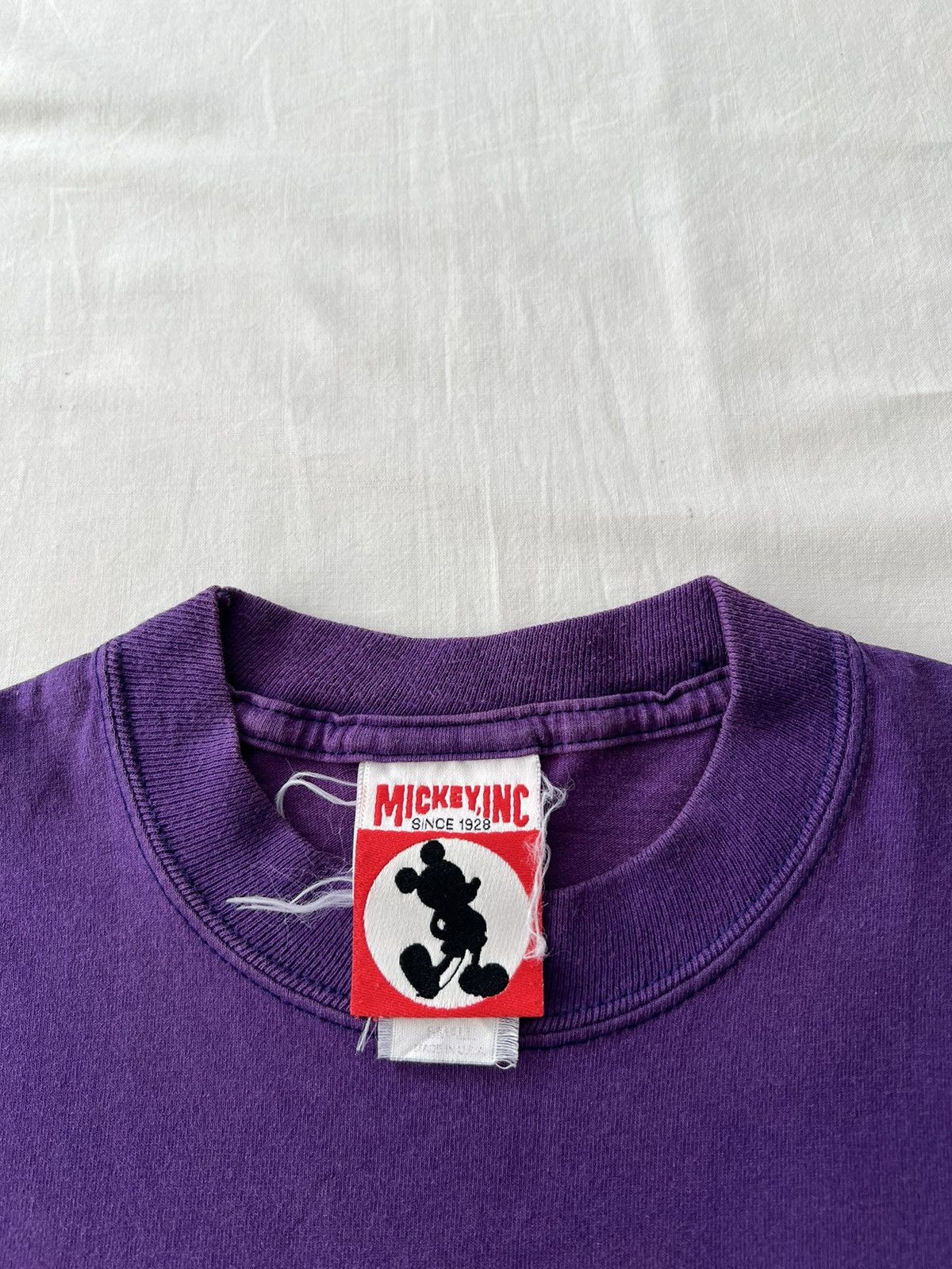 Disney Vintage 90s Disney Villains Bad Girls Cartoon Movie T-shirt Size US S / EU 44-46 / 1 - 11 Thumbnail
