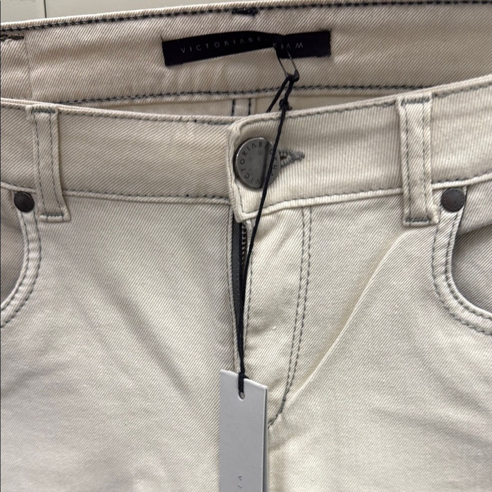 Victoria Beckham NWT Victoria Beckham cream women’s Skinny jeans Size 28 Size 28" / US 6 / IT 42 - 2 Thumbnail