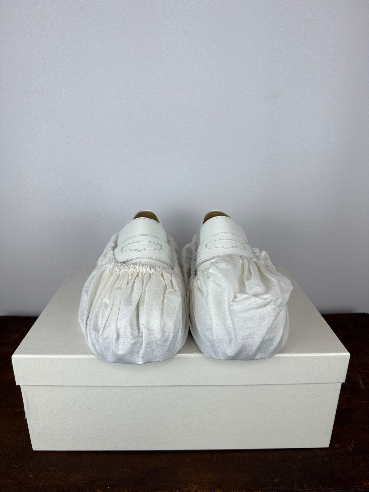Maison Margiela White Maison Martin Margiela Tabi loafers (new with box) Size US 7.5 / IT 37.5 - 7 Thumbnail