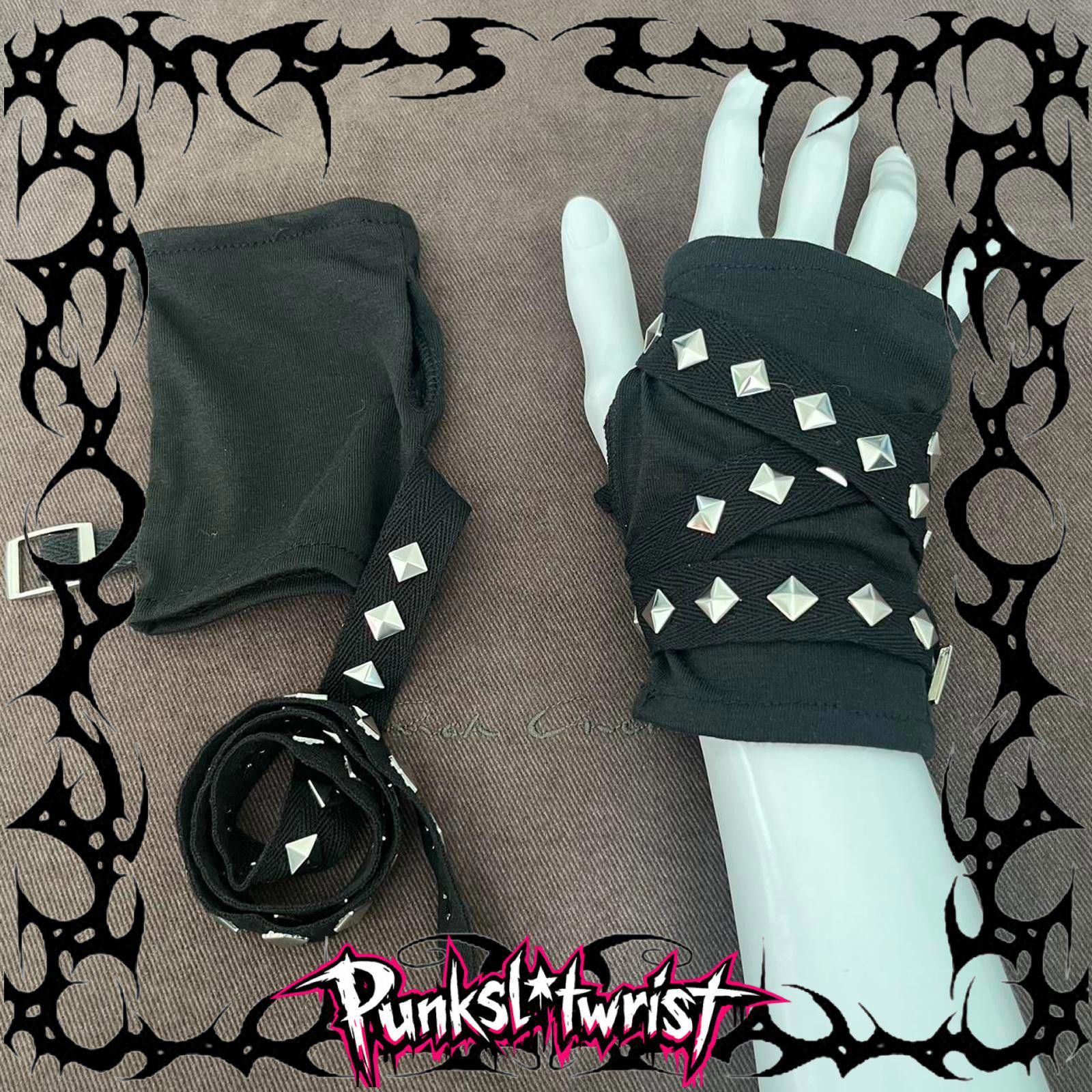 Vintage Black fingerless gloves with silver studs Size ONE SIZE - 2 Thumbnail