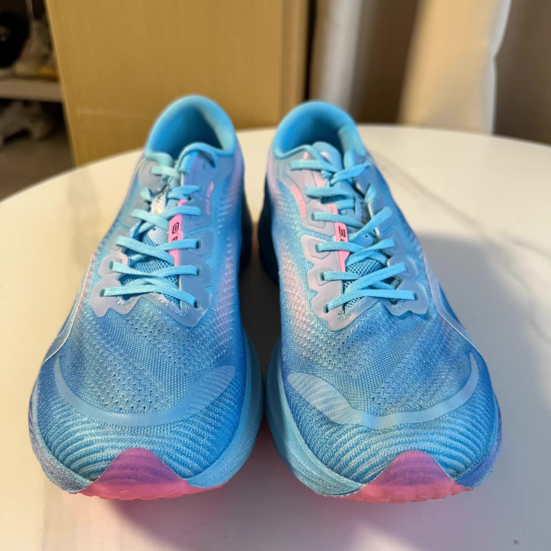 Nike Qiaodan Strong Wind 3.0 Pro, inner side worn Q10 Size US 10.5 / EU 43-44 - 2 Thumbnail