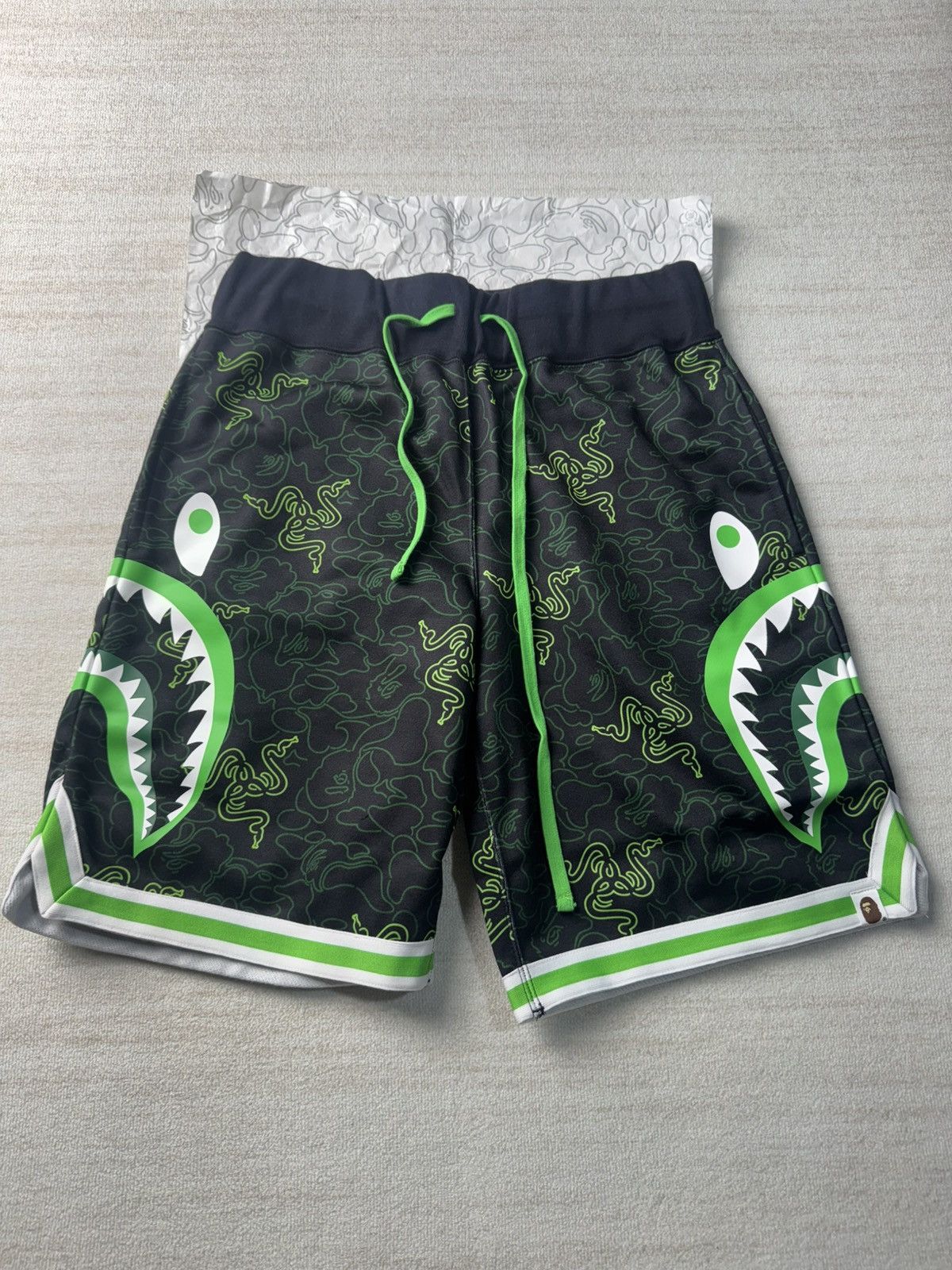 Bape Bape razor shorts Size US 32 / EU 48 - 1 Thumbnail