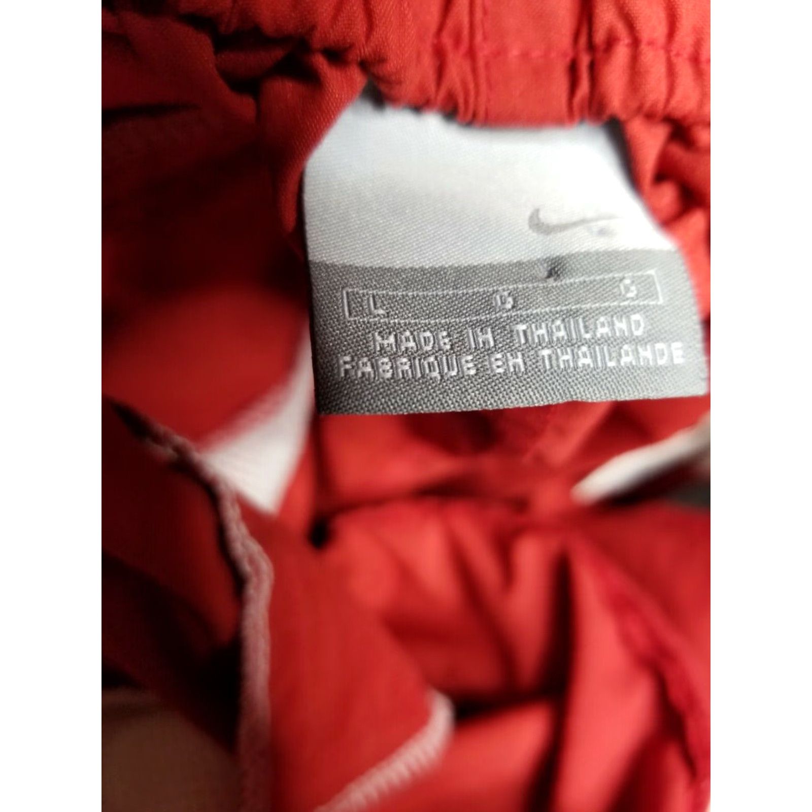 Nike VINTAGE Nike Swim Trunks Mens L Red Swoosh Grey Tag Shorts Beach Trunks Mens Size US 33 - 6 Thumbnail