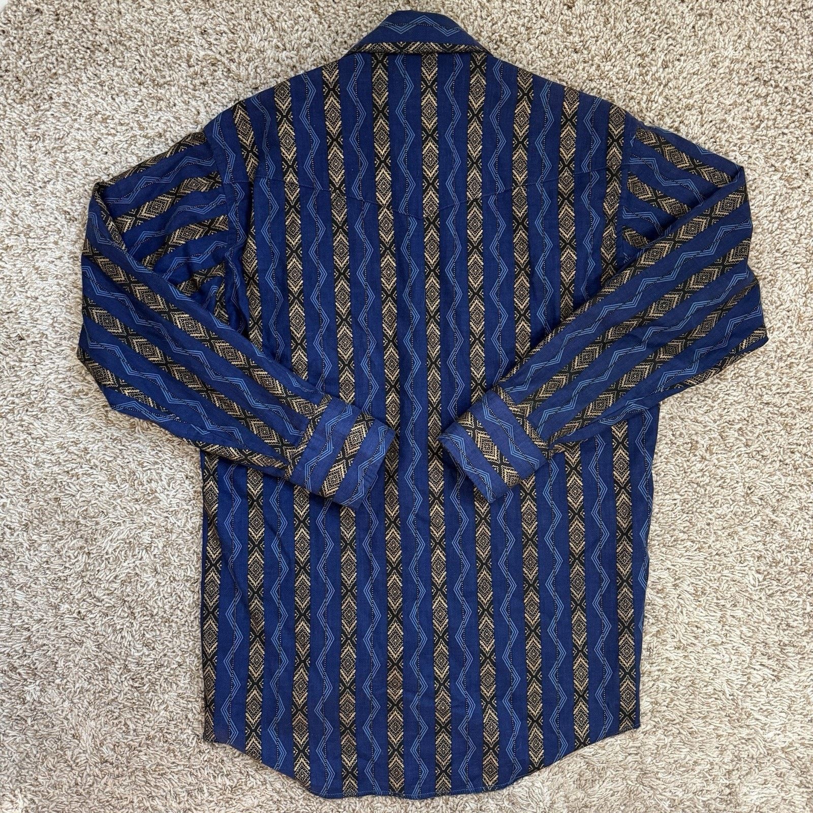 Vintage × Wrangler Wrangler Blue Aztec Pearl Snap Button Up Western Shirt Large Size US L / EU 52-54 / 3 - 4 Thumbnail