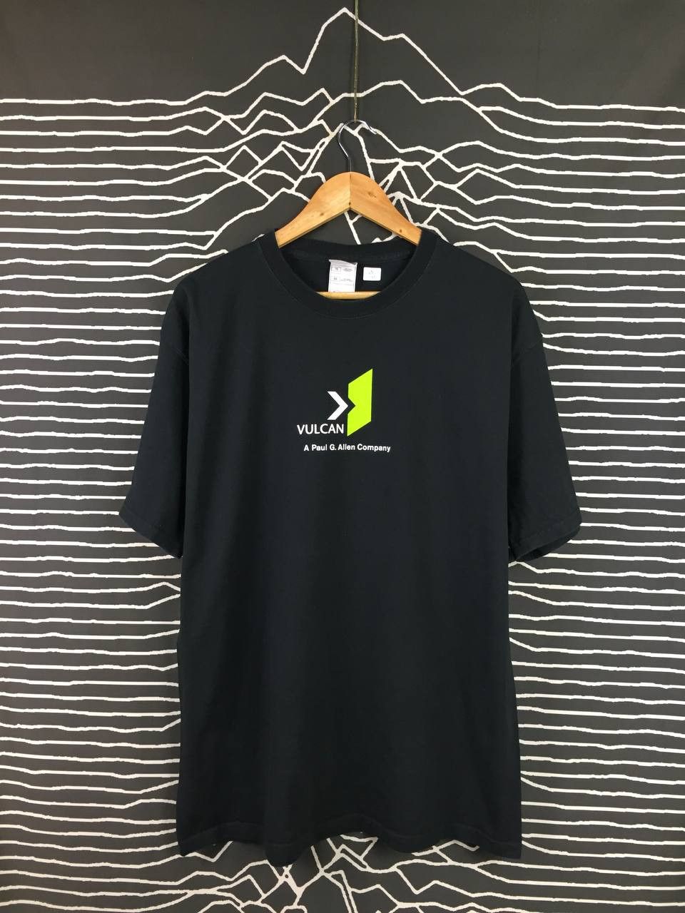 image of 00S Vulcan Paul G.allen Co-Founder Microsoft Techwear Tee in Black, Men's (Size XL)