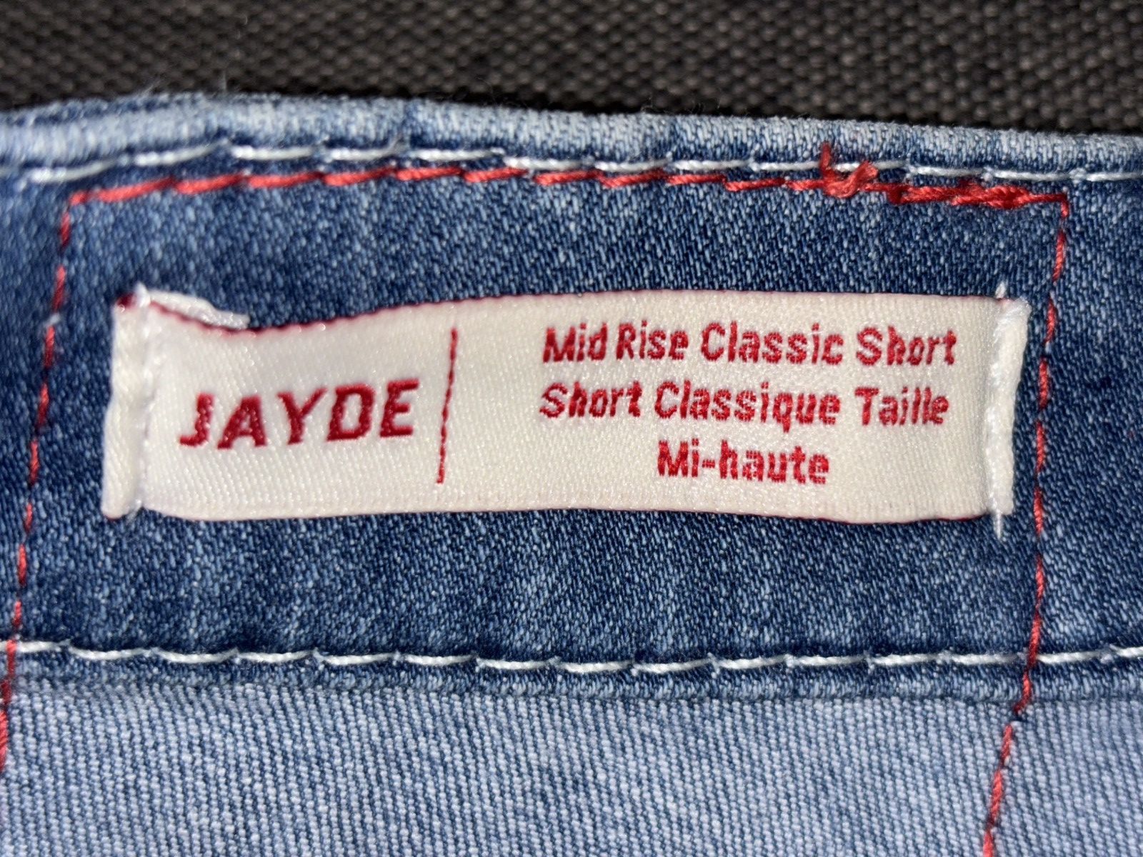 True Religion True Religion Jayde Mid-Rise Classic Shorts Light Denim 24 Size 24" / US 00 / IT 34 - 11 Thumbnail