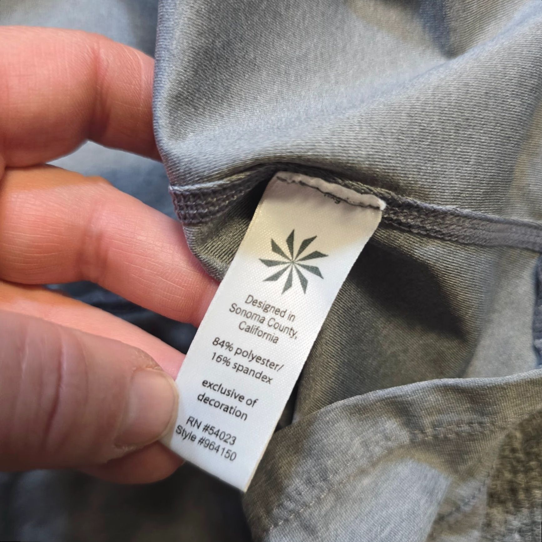 Athleta Athleta Top Women Large Gray 1/4 Zip Long Sleeve Casual Athletic Basic Size L / US 10 / IT 46 - 7 Thumbnail