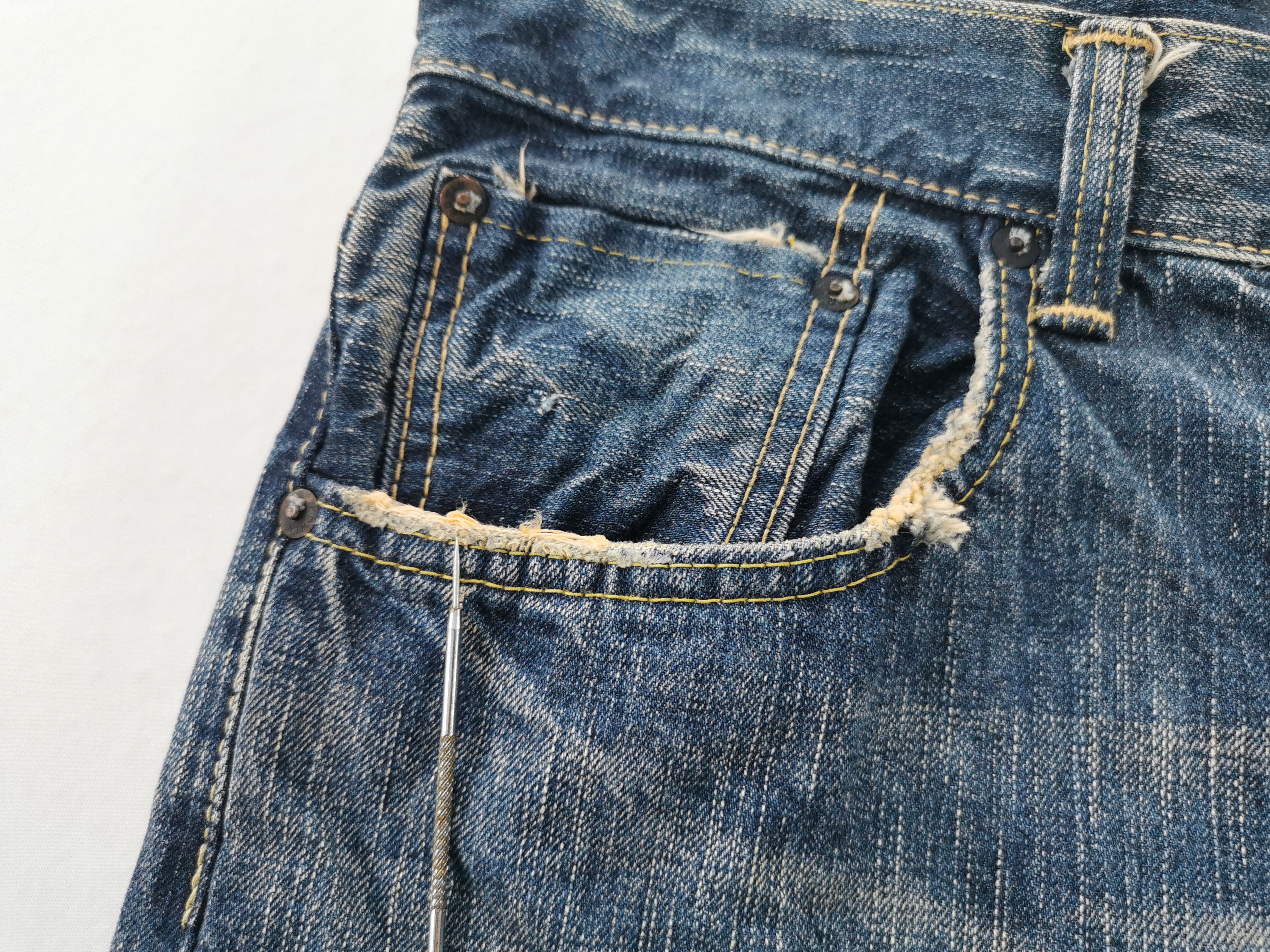 Edwin Distressed Vintage Edwin 505Z Selvedge Denim Made In Japan Size US 30 / EU 46 - 11 Thumbnail