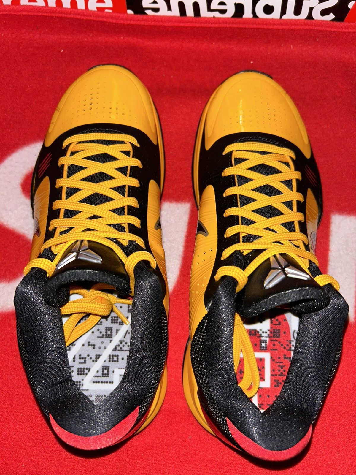 Nike Nike Kobe 5 Protro Bruce Lee CD4991-700 size 7.5 VNDS Size US 7.5 / EU 40-41 - 4 Thumbnail