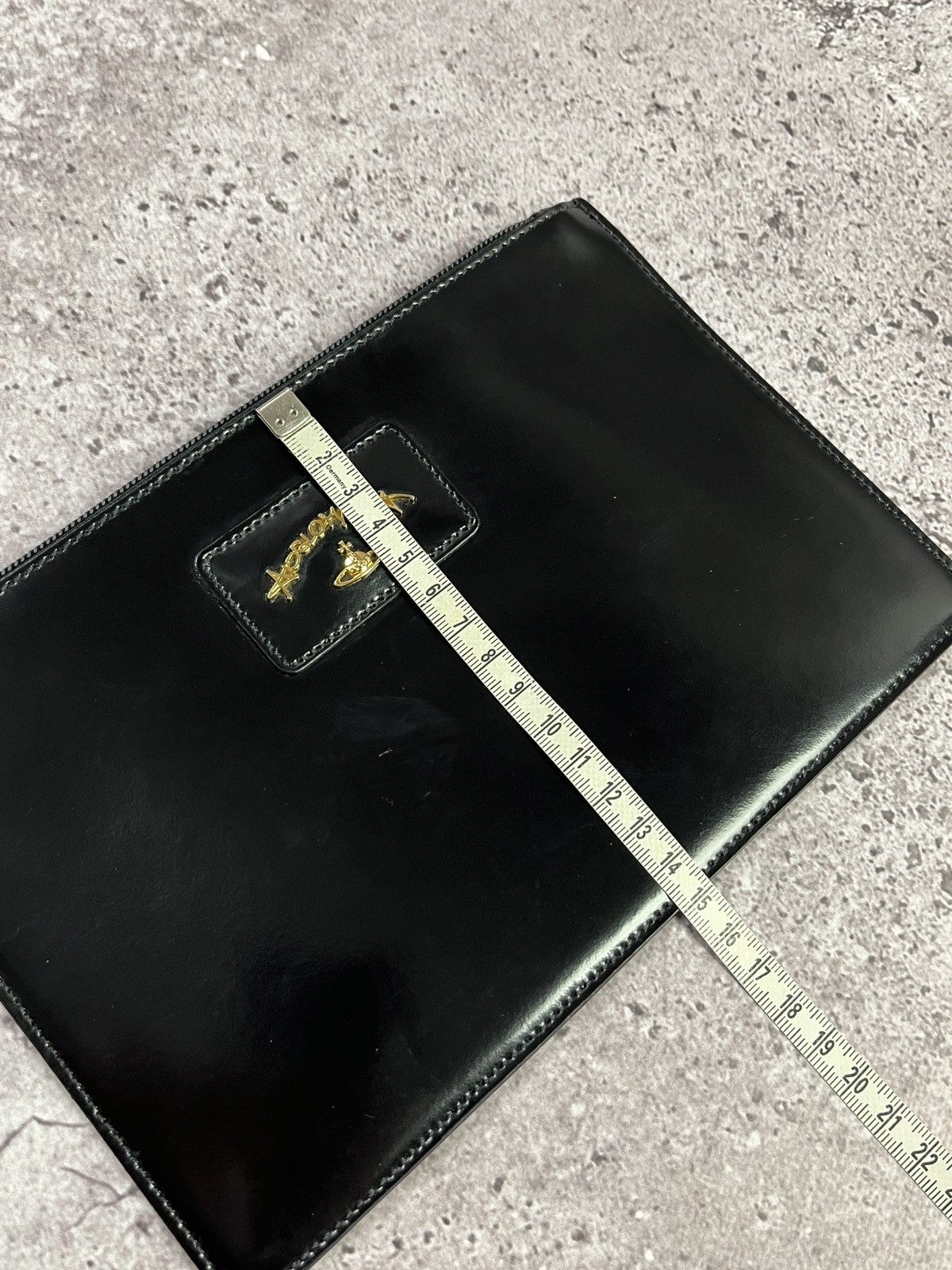 Vivienne Westwood Vivienne Westwood Black Leather Logo Zip Clutch Bag Size ONE SIZE - 8 Thumbnail