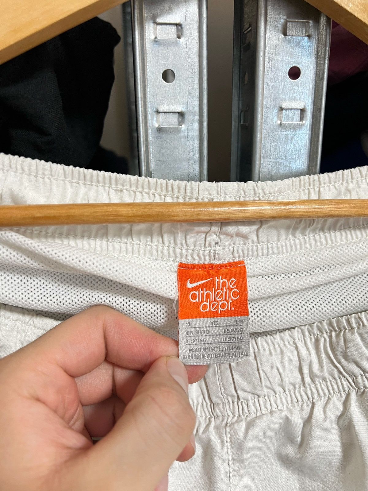 Nike × Vintage Vintage Nike Tennis Nylon White Shorts Swoosh Logo Hype Y2K Size US 38 / EU 54 - 5 Thumbnail