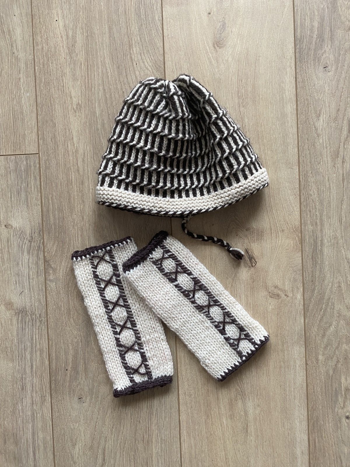 Japanese Brand Gorpcore Set Wool Beanie and cuffs Trekking Nepal archive Size ONE SIZE - 1 Thumbnail
