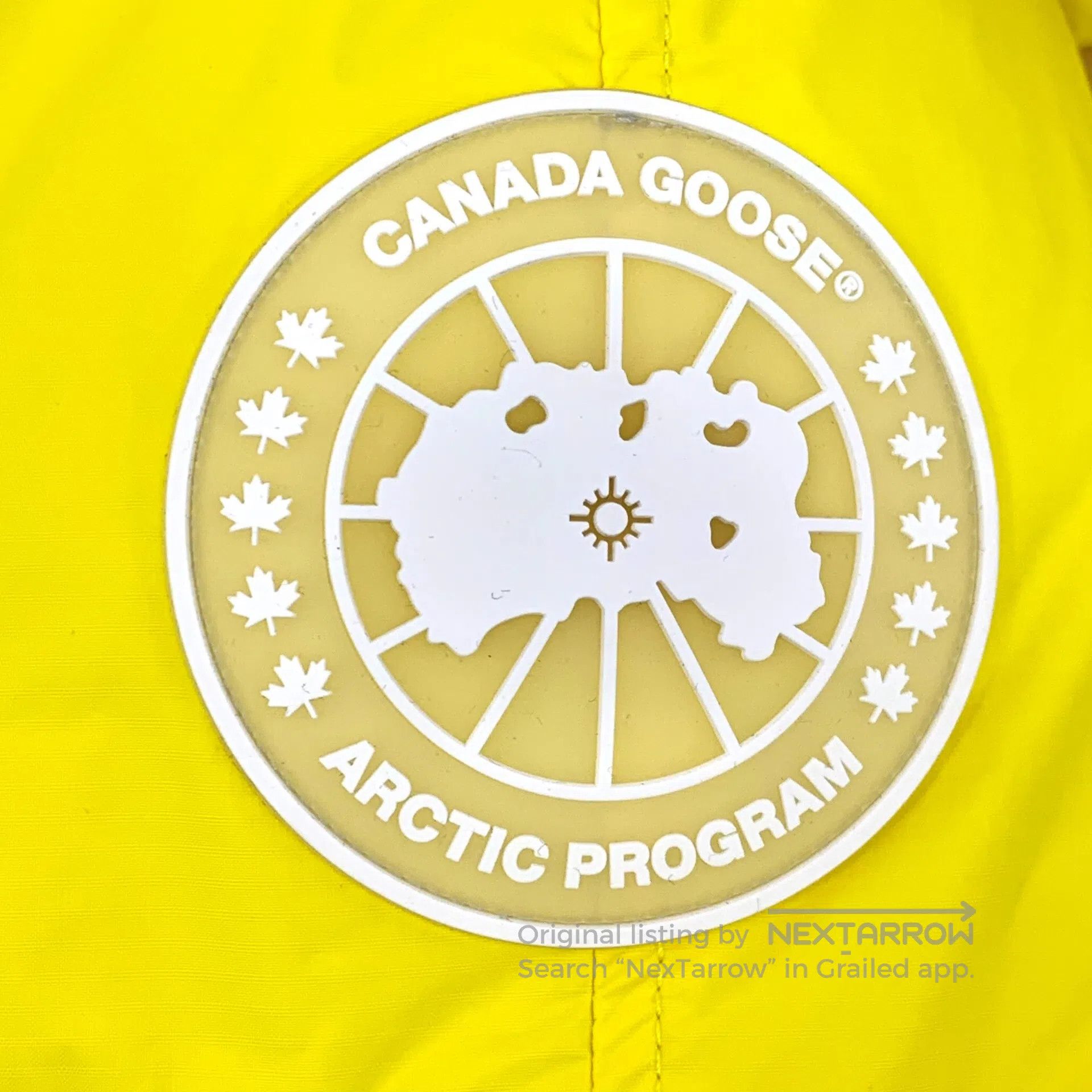 Canada Goose Canada Goose Yellow Logo Patch Hooded Long Sleeve Down Jac Size US XS / EU 42 / 0 - 5 Thumbnail