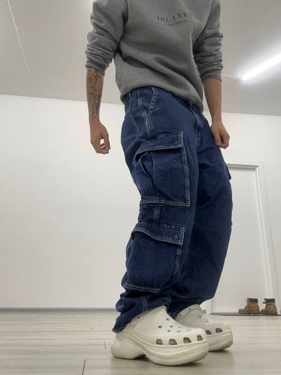 Japanese Brand Baggy Multipocket Cargo Y2K Wide Jeans Size US 34 / EU 50 - 1 Thumbnail