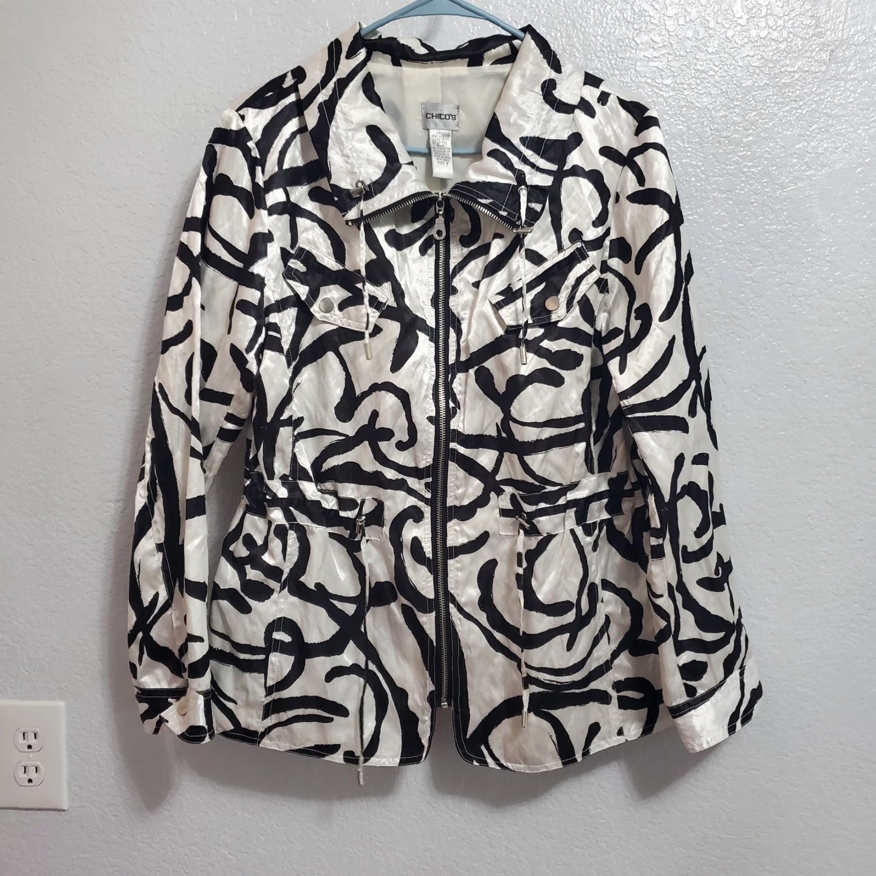 Vintage Chico's Jacket Women L White Black Abstract Print Full Zip Lightweight Artsy City 2 Large Regular Size L / US 10 / IT 46 - 2 Thumbnail