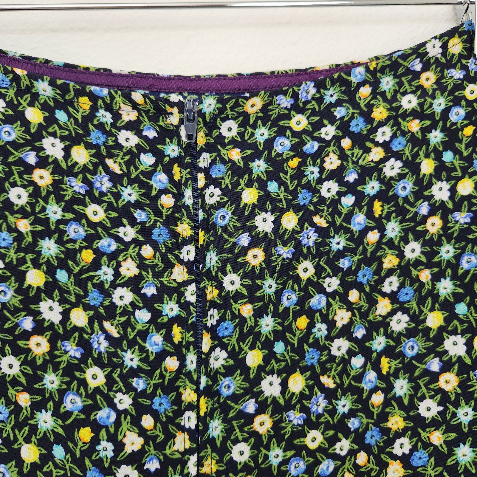 Vintage Vintage Black Ditsy Floral Mini Skirt High Rise Vintage 2 Size 27" / US 4 / IT 40 - 5 Thumbnail