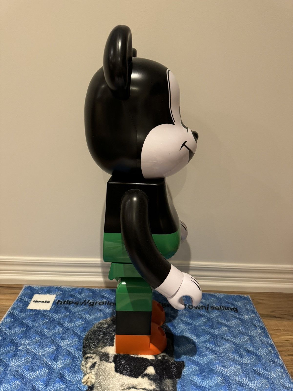 Medicom Toy Mickey Mouse Bearbrick 1000% Size ONE SIZE - 4 Thumbnail