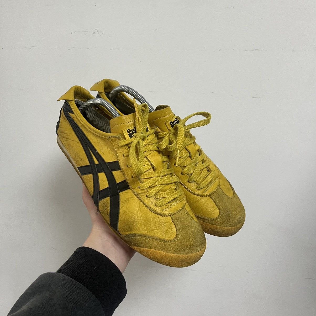 Asics Vintage ASICS Tiger Onitsuka Leather Sneakers shoes Yellow Size US 8 / EU 41 - 2 Thumbnail