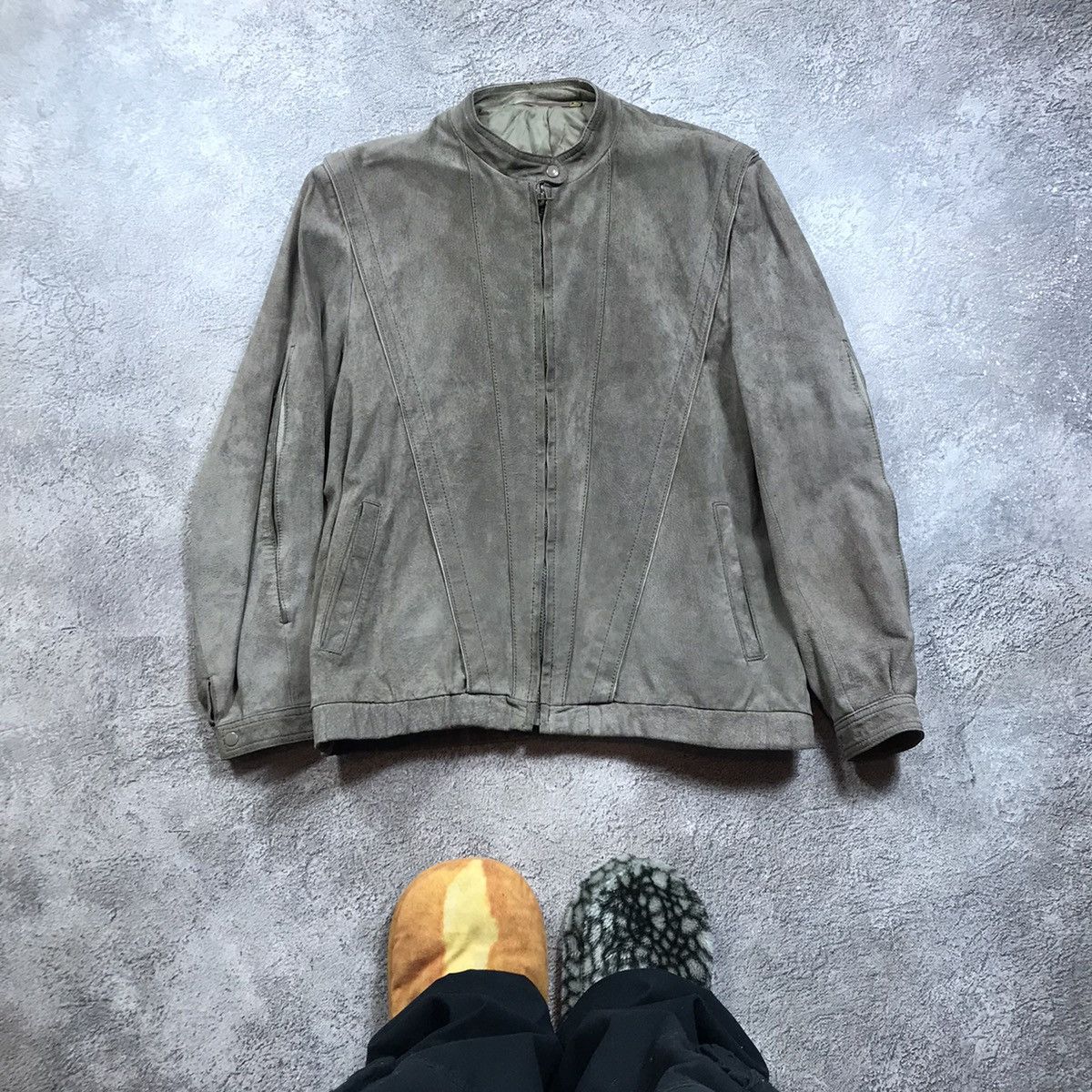 Vintage Vintage 90s Faded Suede Jacket Streetwear Grunge Slim Boxy L Size L / US 10 / IT 46 - 1 Thumbnail