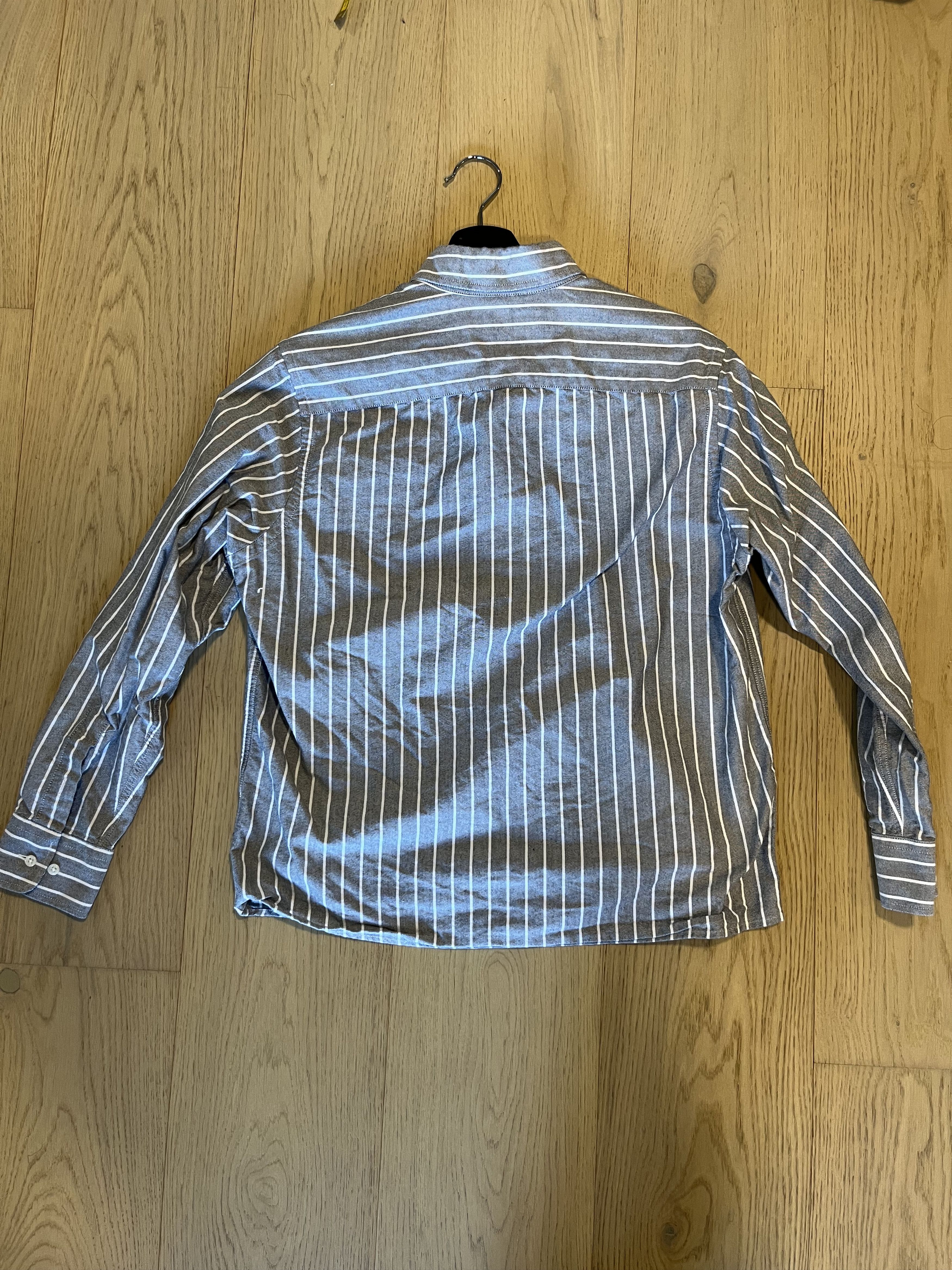 Peter Manning Peter Manning NYC Grey stripe oxford in size 2x Size US S / EU 44-46 / 1 - 2 Thumbnail