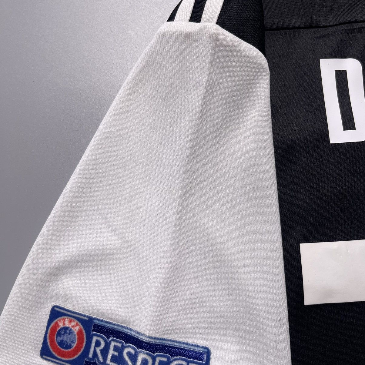 Vintage JUVENTUS ADIDAS 2019/2020 FOOTBALL HOME JERSEY #11 COSTA Size US L / EU 52-54 / 3 - 13 Thumbnail