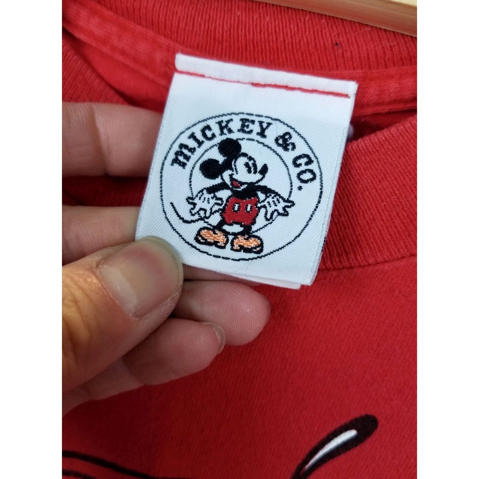Disney VINTAGE 90' MICKEY MOUSE & MINNIE MOUCE DISNEY RED SINGLE STITCH T-SHIRT SZ XXXL Shirt Men 3XL Red Disney 90s Vintage Mens T-Shirt MCMD Minnie Mickey Size US XXL / EU 58 / 5 - 4 Thumbnail