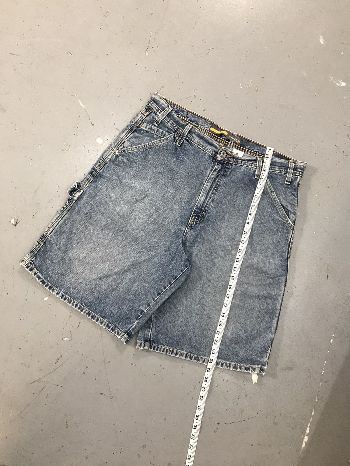 Levi's × Vintage Vintage Levi’s Strauss & co silver tab carpenter denim short Size US 38 / EU 54 - 3 Thumbnail