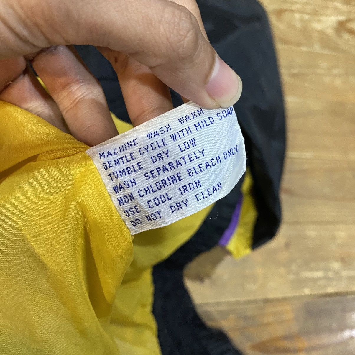 Starter VINTAGE‼️Lakers Sponsor By MAG Innovision Starter Jacket Size US L / EU 52-54 / 3 - 16 Thumbnail