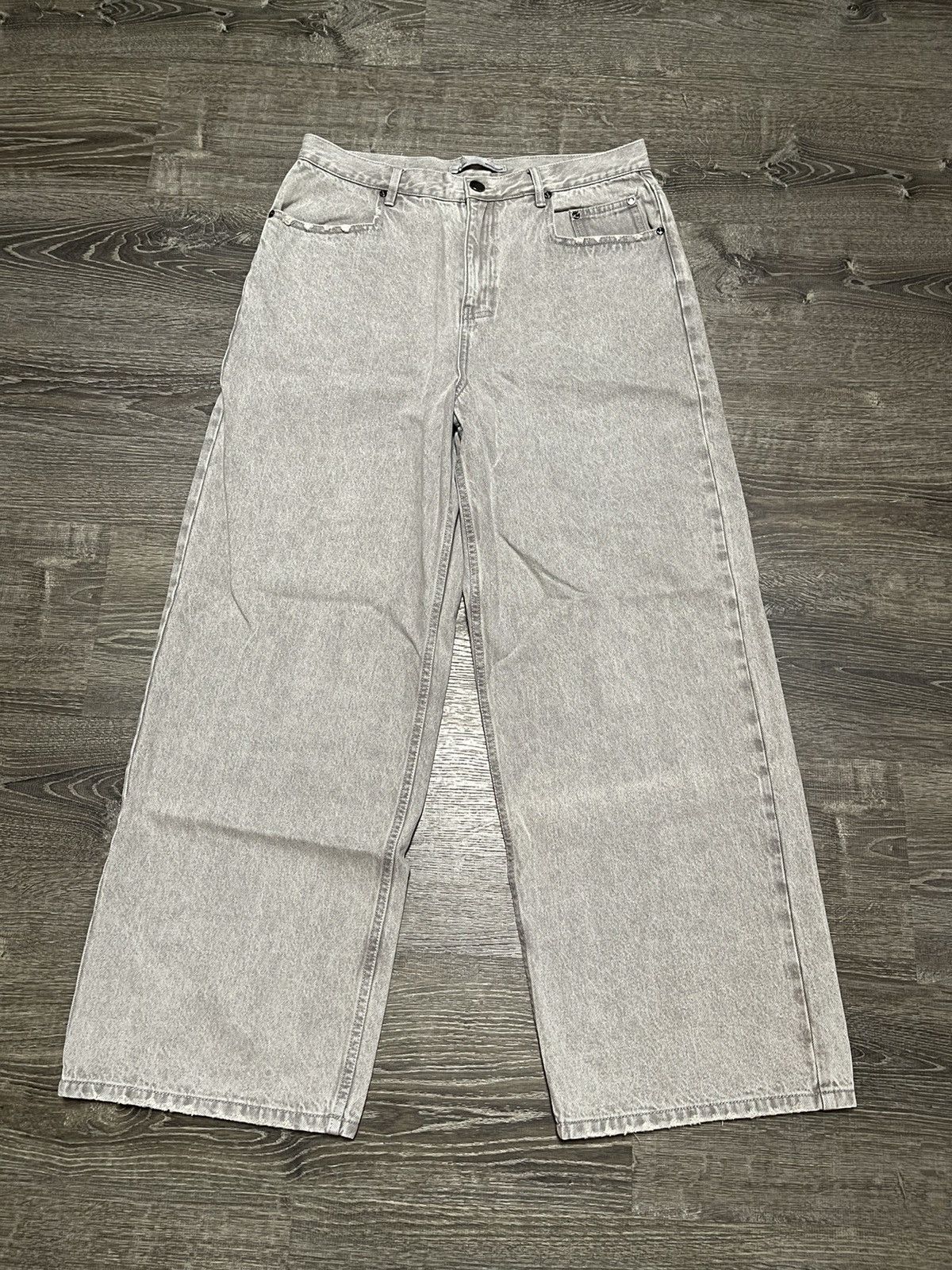 Cole Henry × basketcase gallery Cole Henry Washed Denim Jeans Light Grey Baggy V1 Size US 35 - 1 Thumbnail