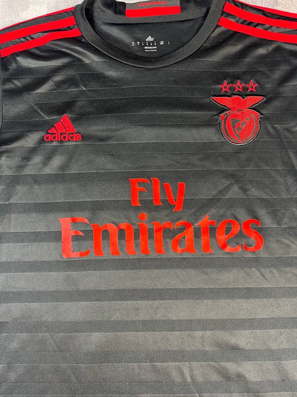 Vintage S.L.B Benfica Soccer Jersey Size US M / EU 48-50 / 2 - 6 Thumbnail