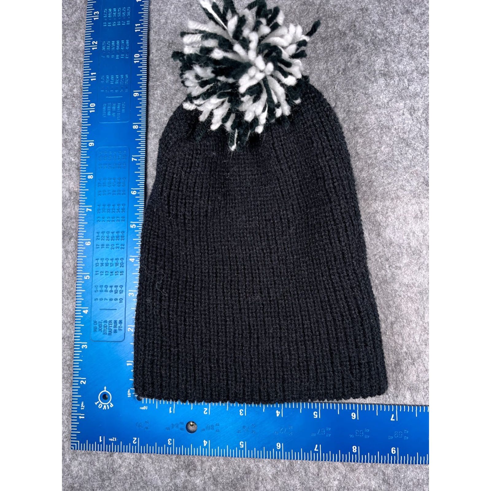 Vintage VINTAGE Beanie Hat Womens One Size Black Knit Acrylic Ski Outdoors Fall Winter Girls Size ONE SIZE - 4 Thumbnail