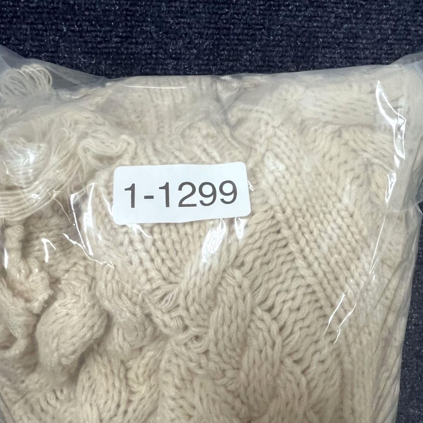 Vintage VINTAGE Altar'd State Sweater Womens XS Cream Cable Knit Distressed Fringe Size XS / US 0-2 / IT 36-38 - 5 Thumbnail