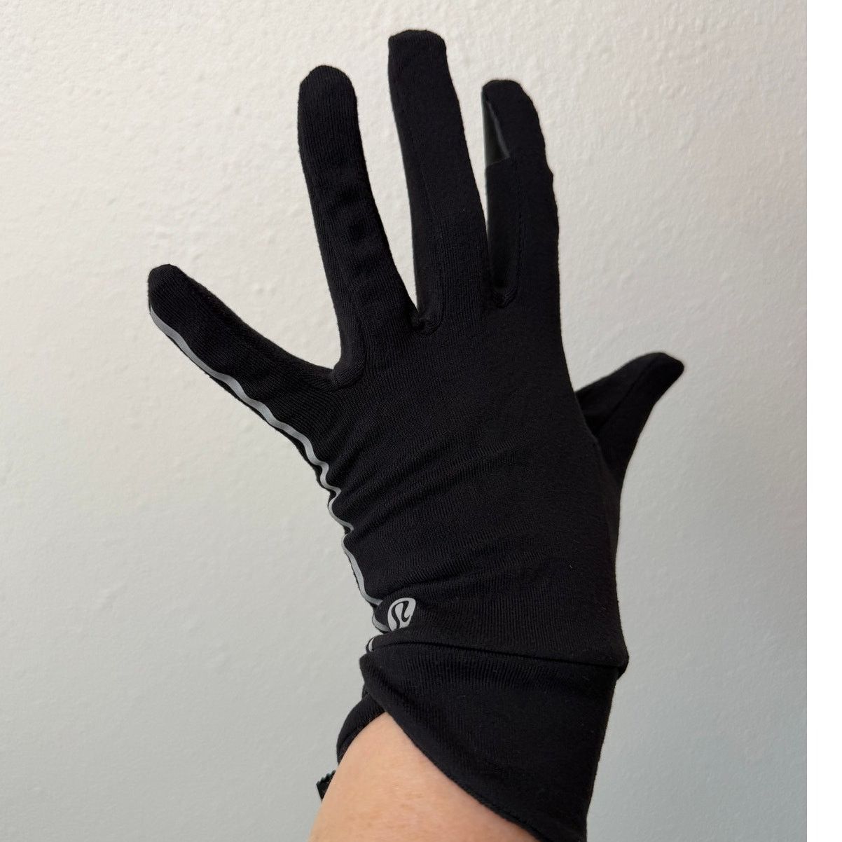 Lululemon Lululemon Run Gloves Black Women's Workout Gloves Size ONE SIZE - 5 Thumbnail