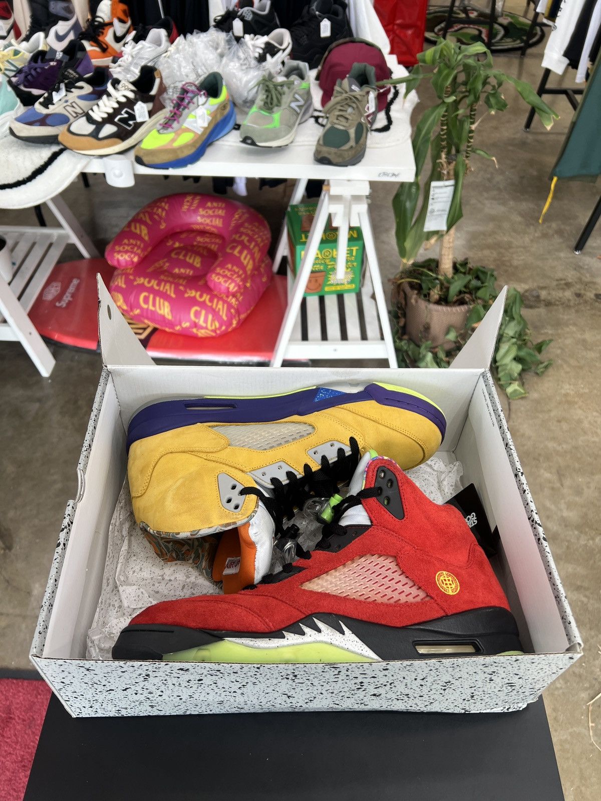Jordan Brand Air Jordan 5 What The Sz. 12 (2020) Size US 12 / EU 45 - 11 Thumbnail