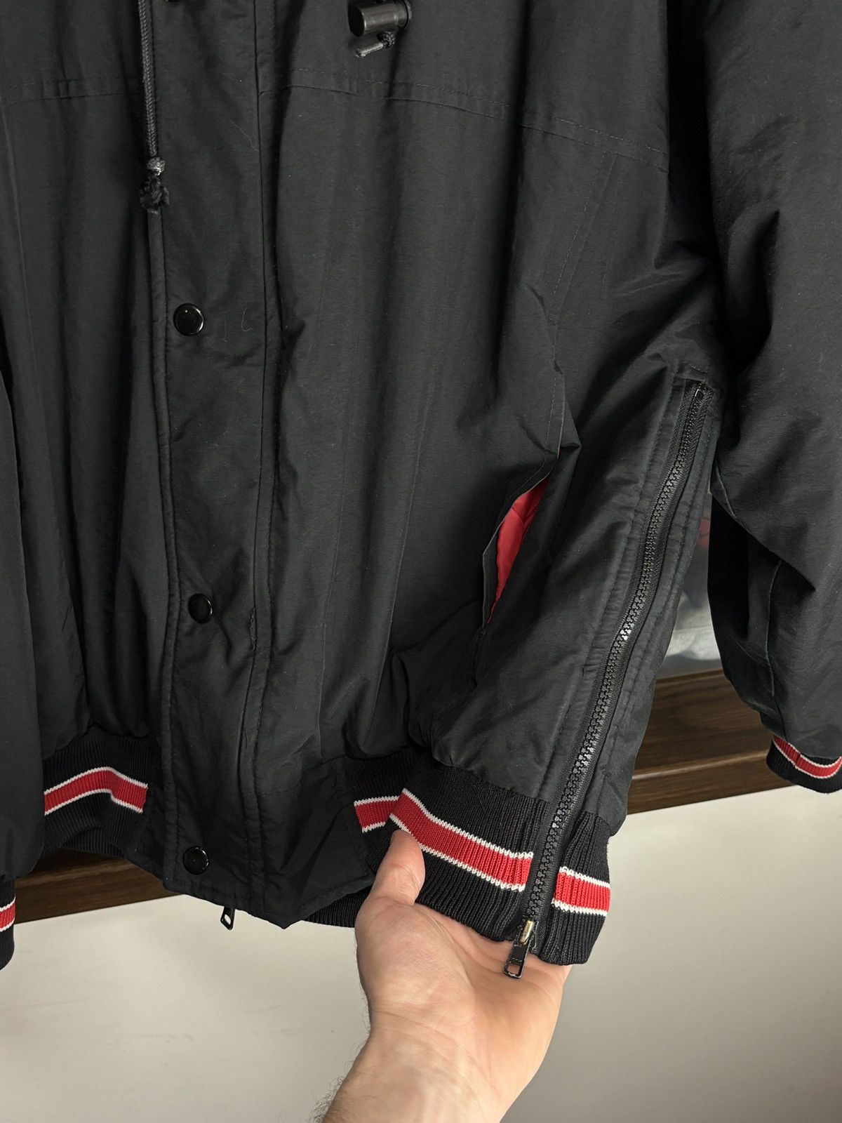 Starter Vintage Starter Chicago Bulls NBA Hooded Bomber Jacket VNTG Size US M / EU 48-50 / 2 - 9 Thumbnail