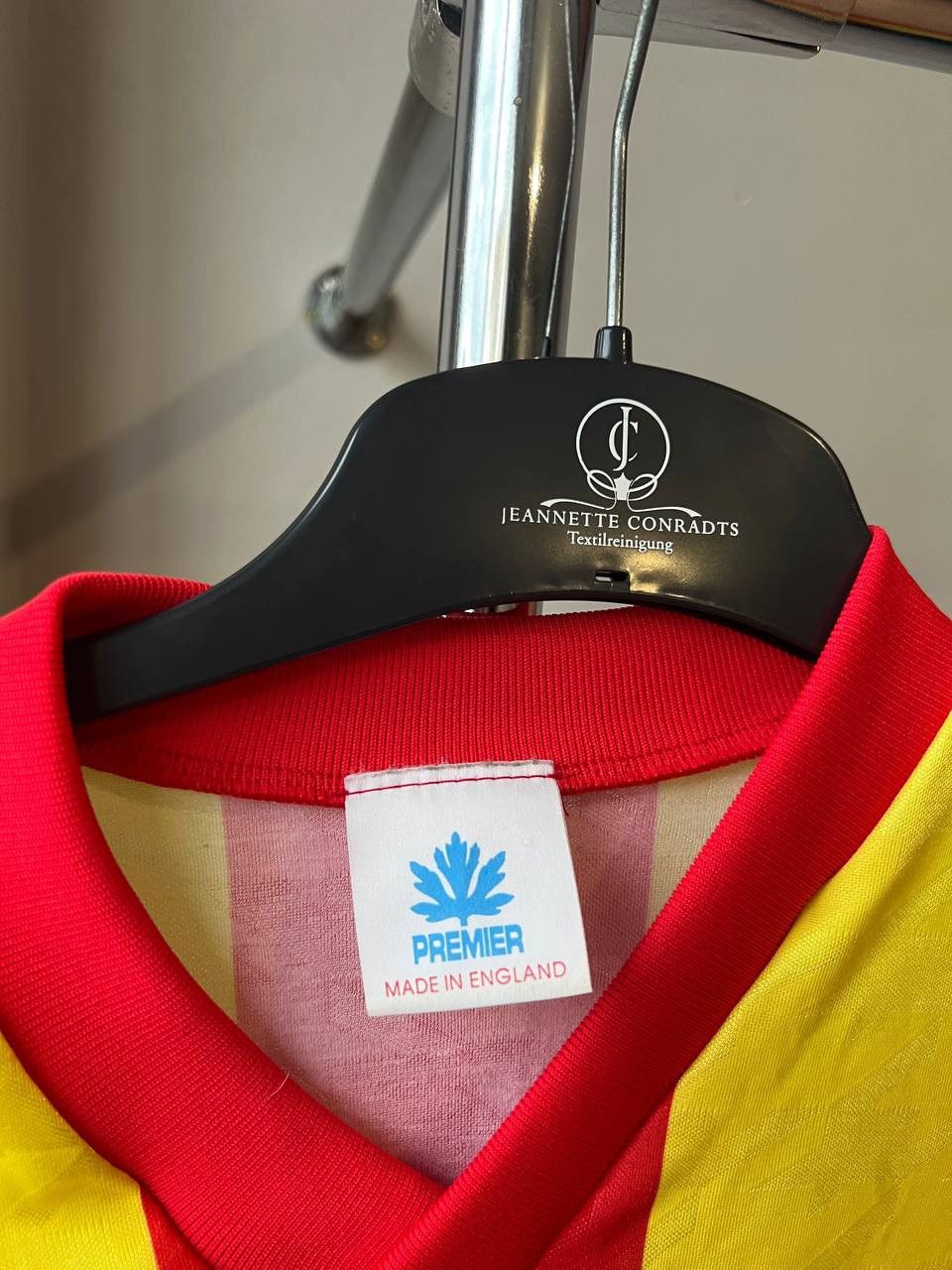 Vintage 1980 BURBAGE OLD BOYS FC ENGLAND HOME PREMIER SOCCER JERSEY Size US L / EU 52-54 / 3 - 5 Thumbnail