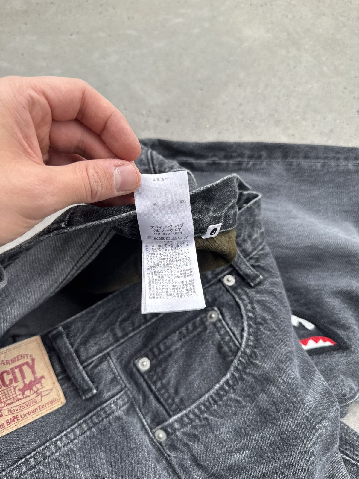 Bape A bathing ape bape shark denim japanese pants streetwear Size US 34 / EU 50 - 6 Thumbnail