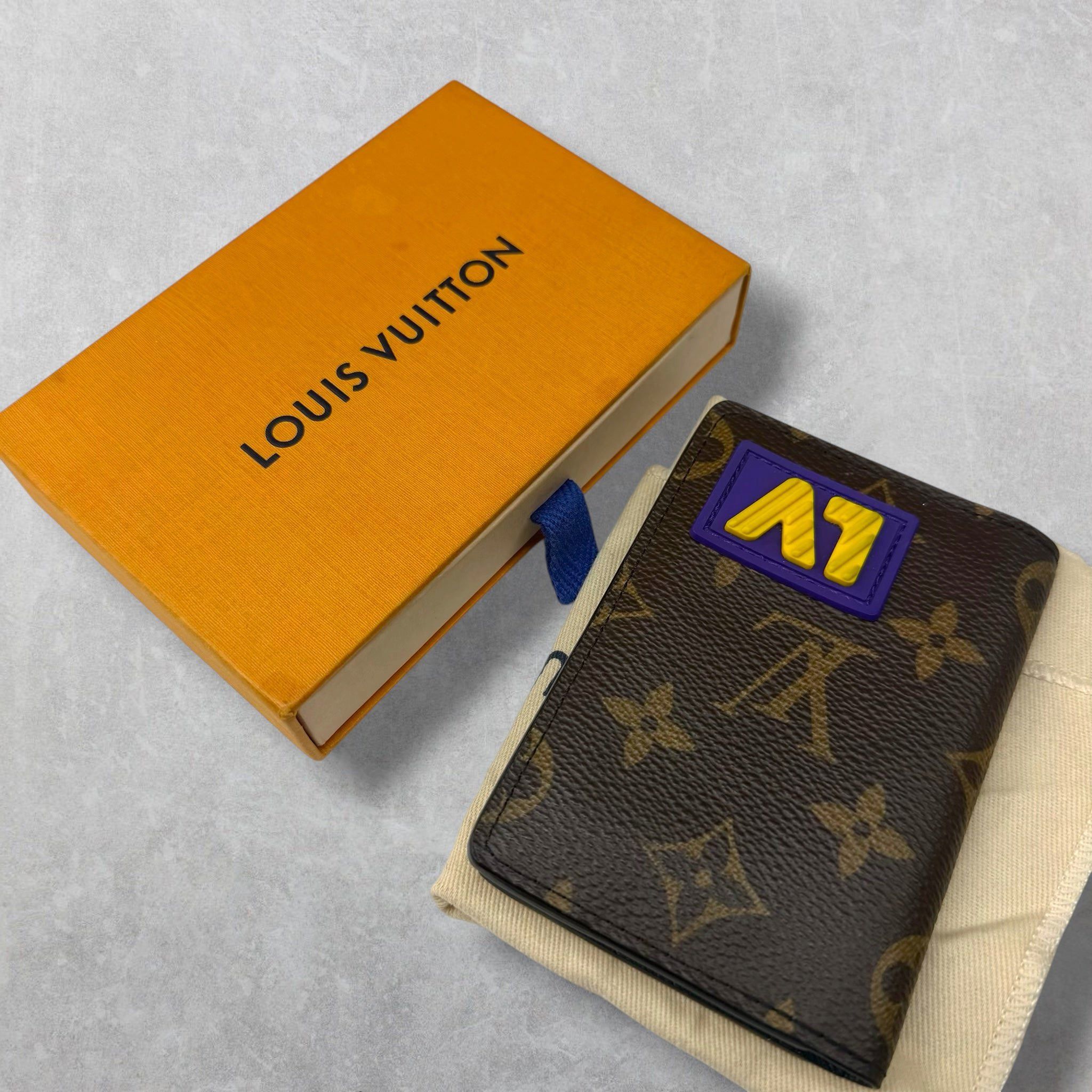 Louis Vuitton Louis Vuitton Rubber Patch Pocket Organizer Size ONE SIZE - 4 Thumbnail