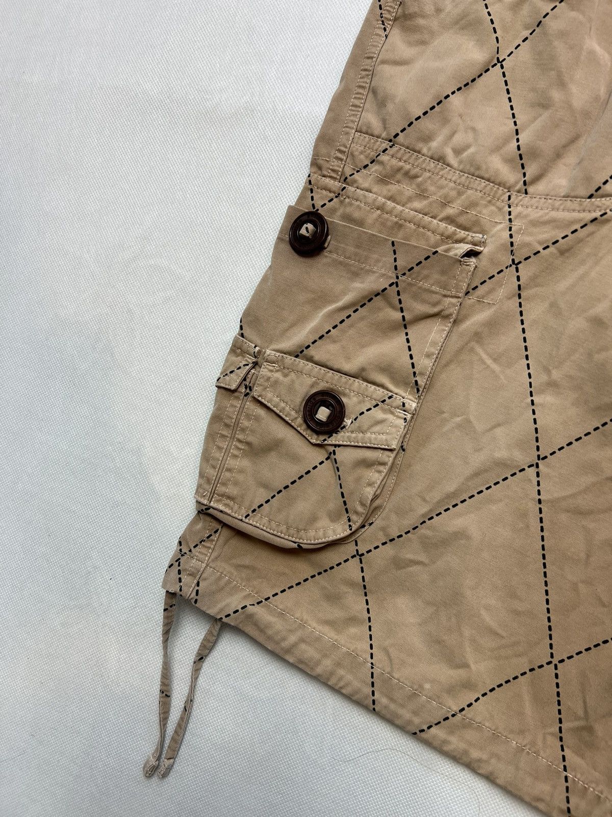 Vintage Cargo Shorts Animal drip Y2k Size US 34 / EU 50 - 2 Thumbnail