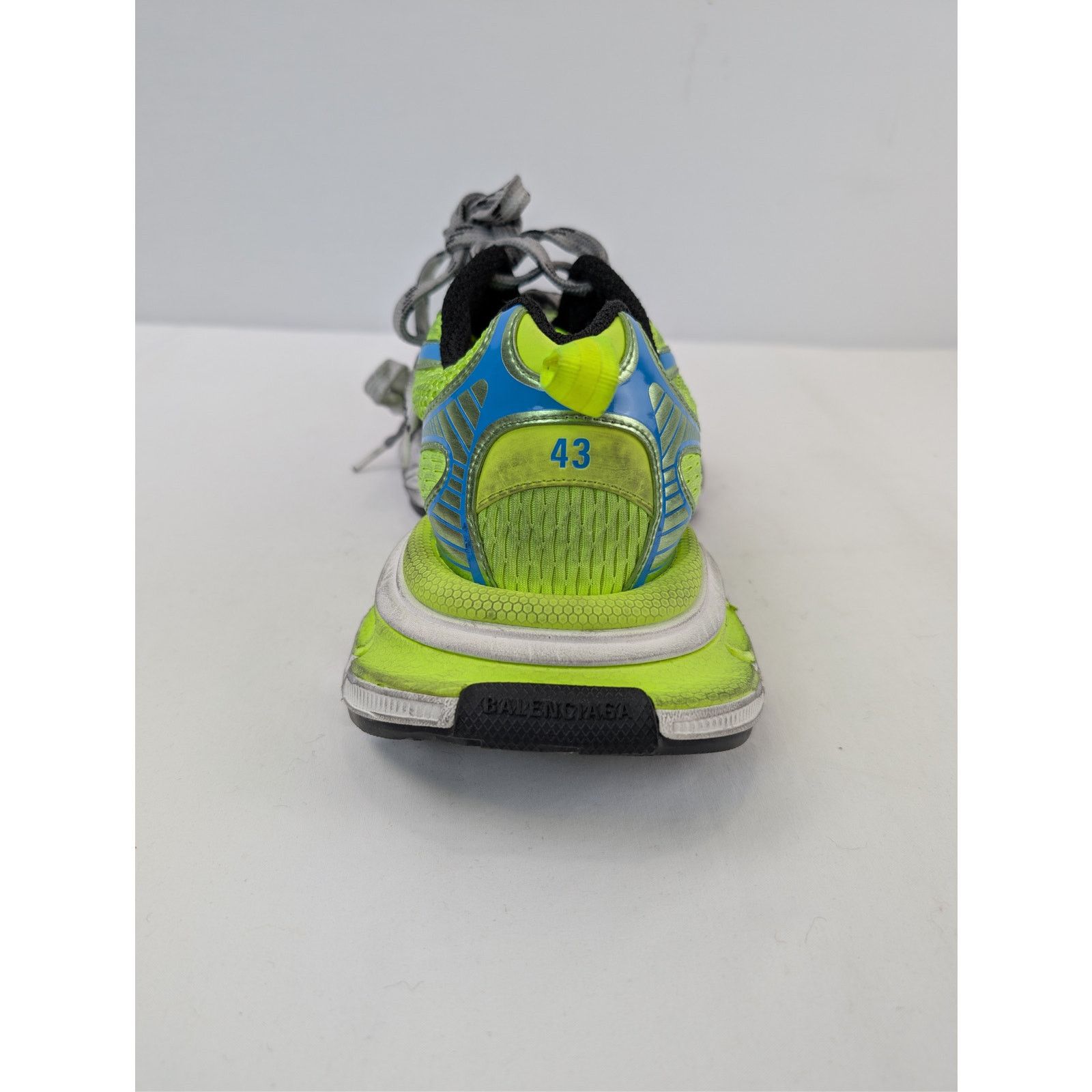 Balenciaga o1rshd1 3XL Low-Top Sneakers in Fluo Yellow / Blue Size US 10 / EU 43 - 17 Thumbnail